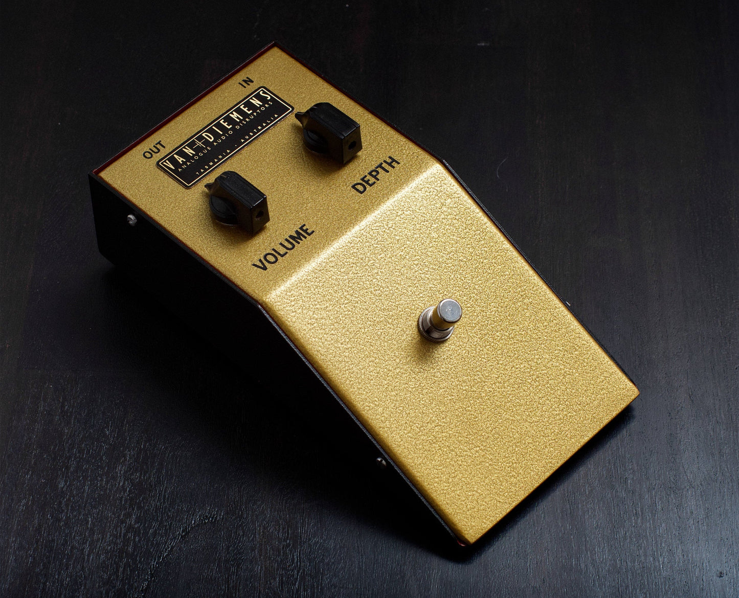 THE LEGGES TOR DELUXE