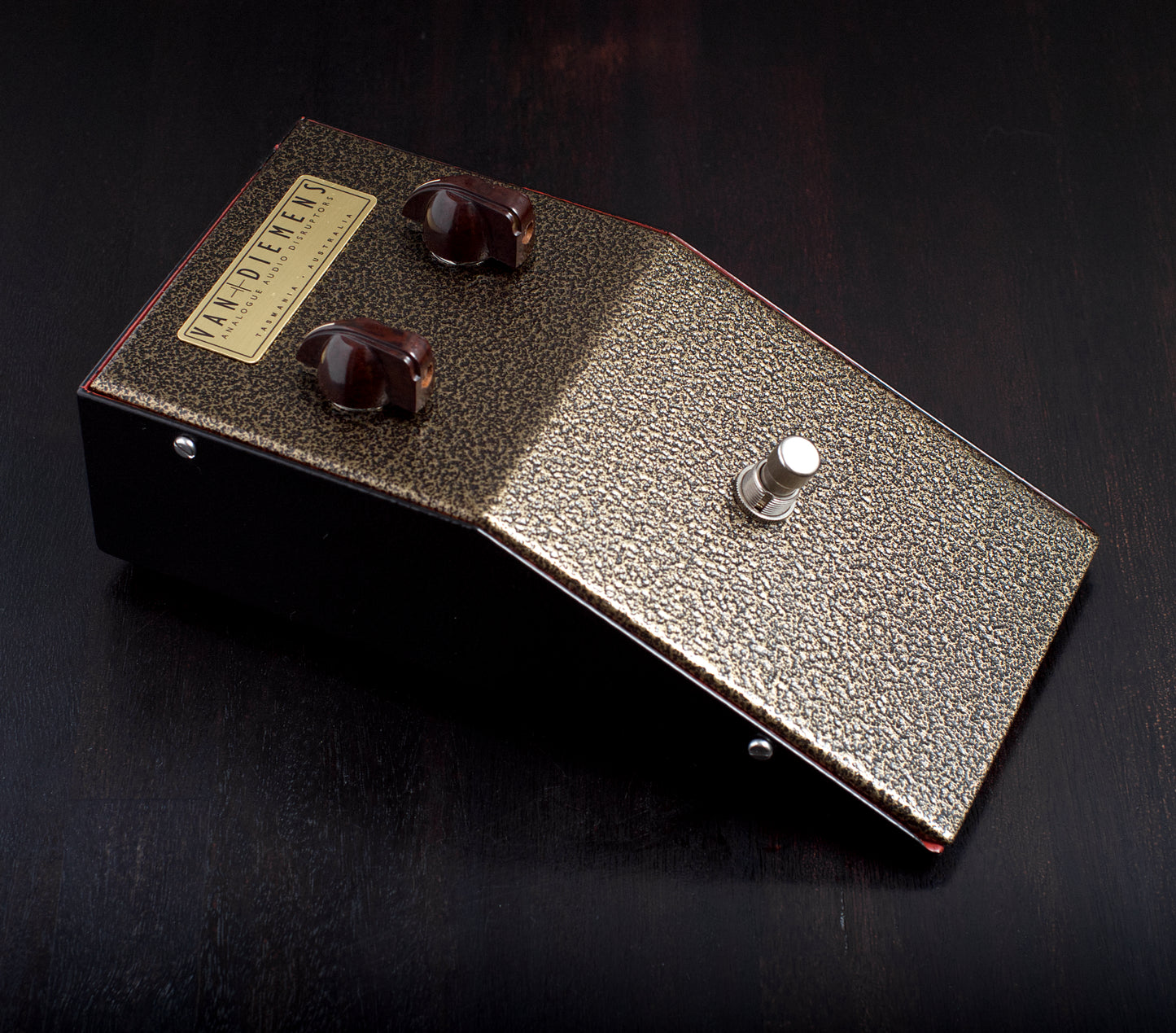 THE LEGGES TOR DELUXE