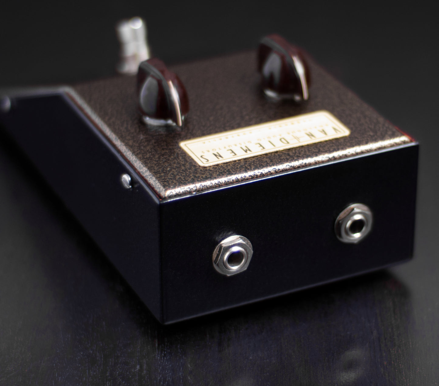 THE LEGGES TOR DELUXE