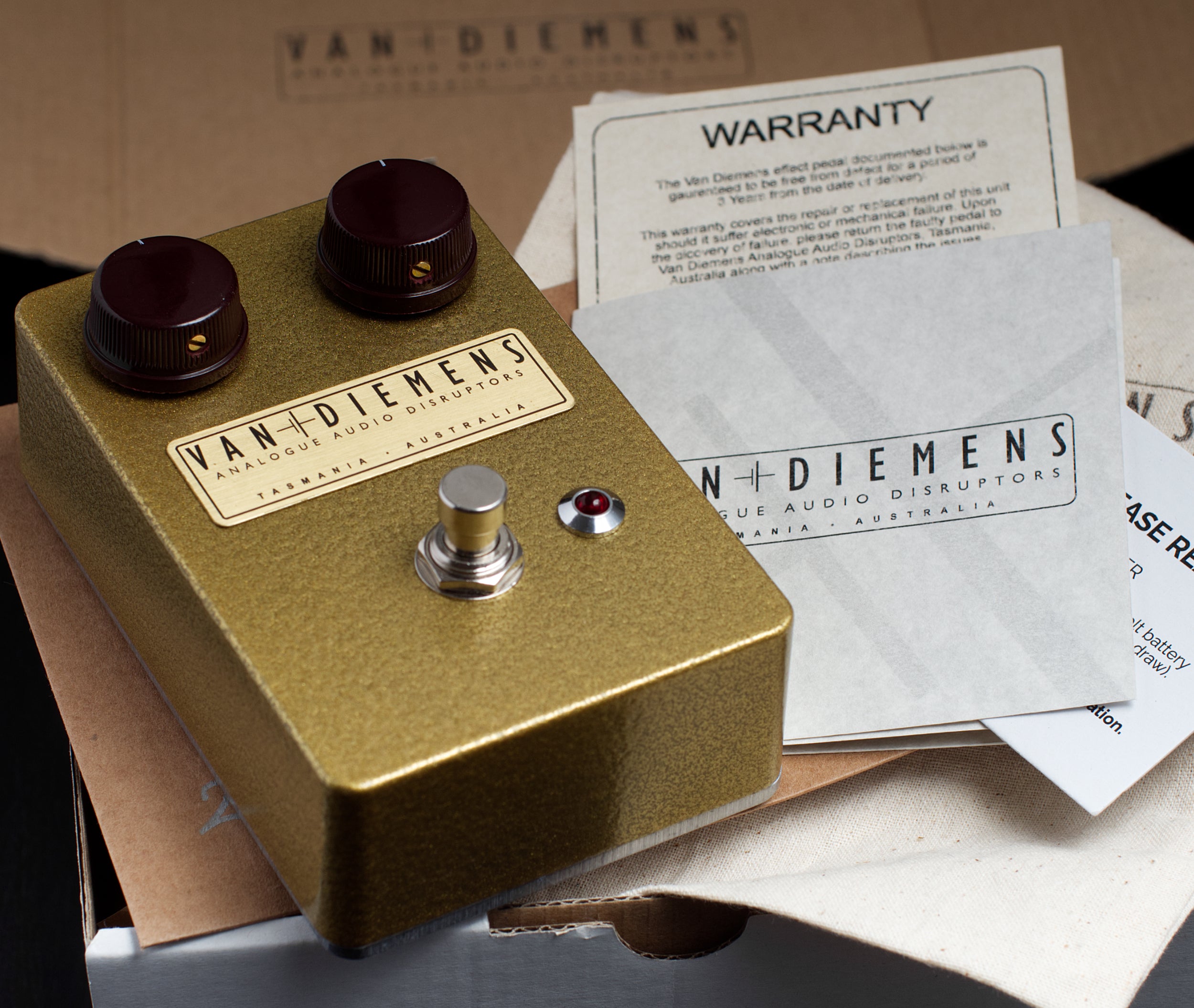 THE RED OCHRE – Van Diemens Effects