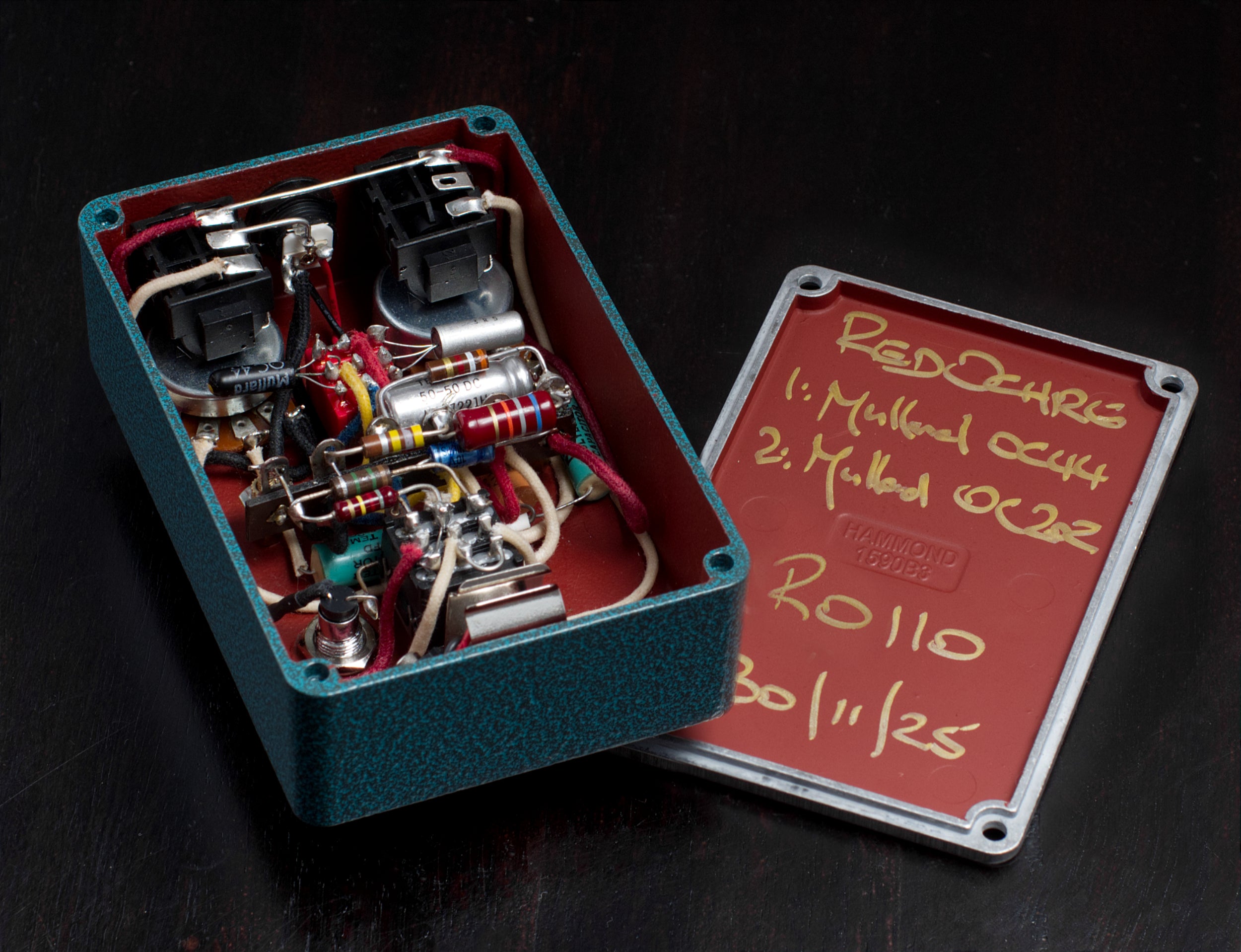 THE RED OCHRE – Van Diemens Analogue Audio Disruptors
