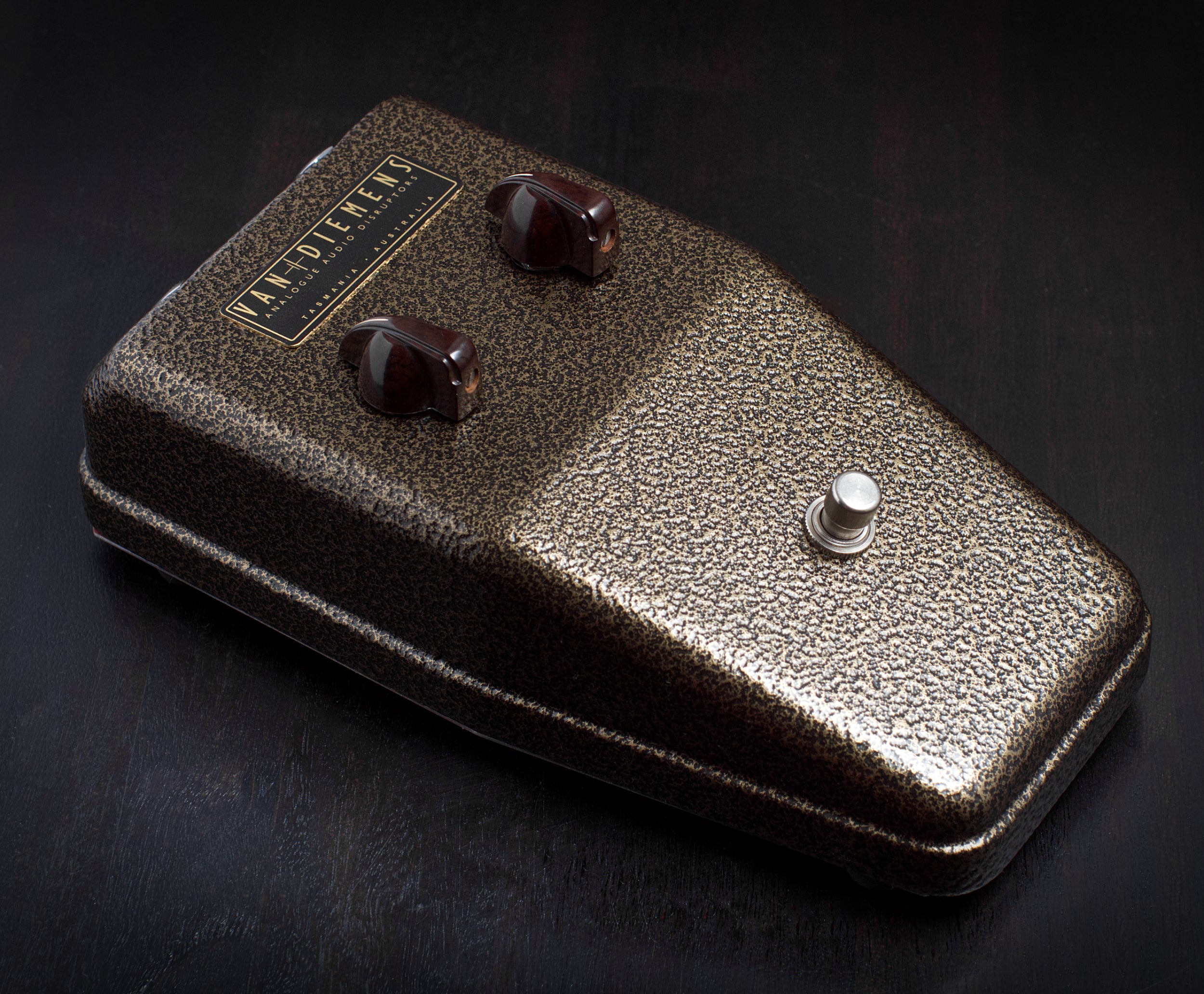 THE THYLACINE DELUXE – Van Diemens Analogue Audio Disruptors